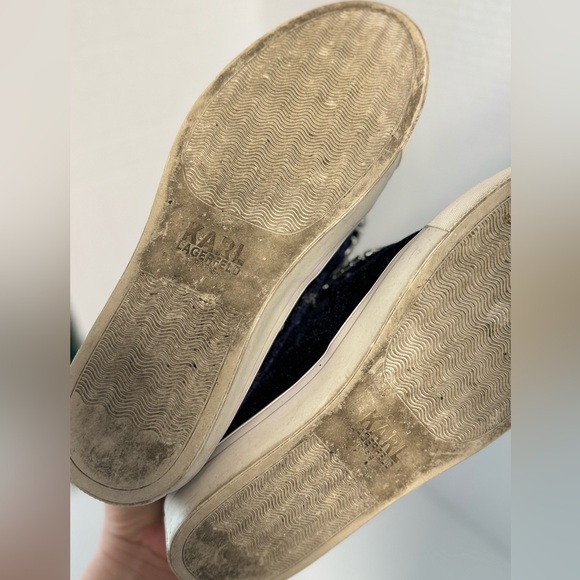 Karl Lagerfeld Navy Velvet Slip on Shoes with Diamond Buckle. Size 8,5 - Picture 6 of 9